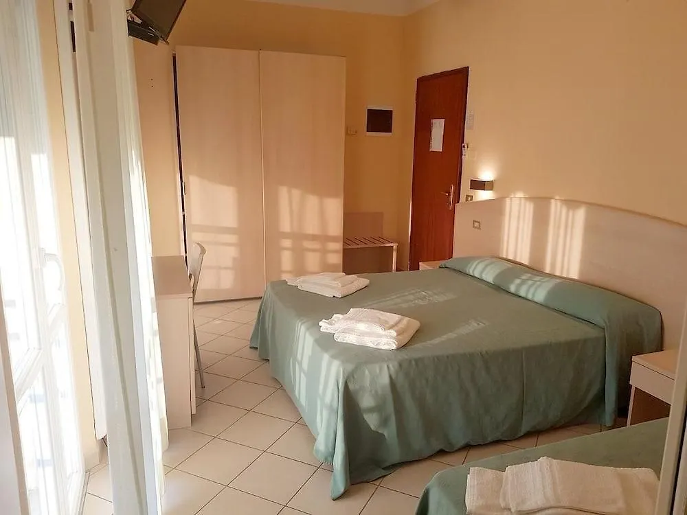קרביה Hotel Al Faro
