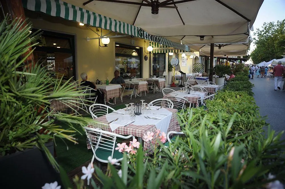קרביה Hotel Al Faro 3*,  איטליה