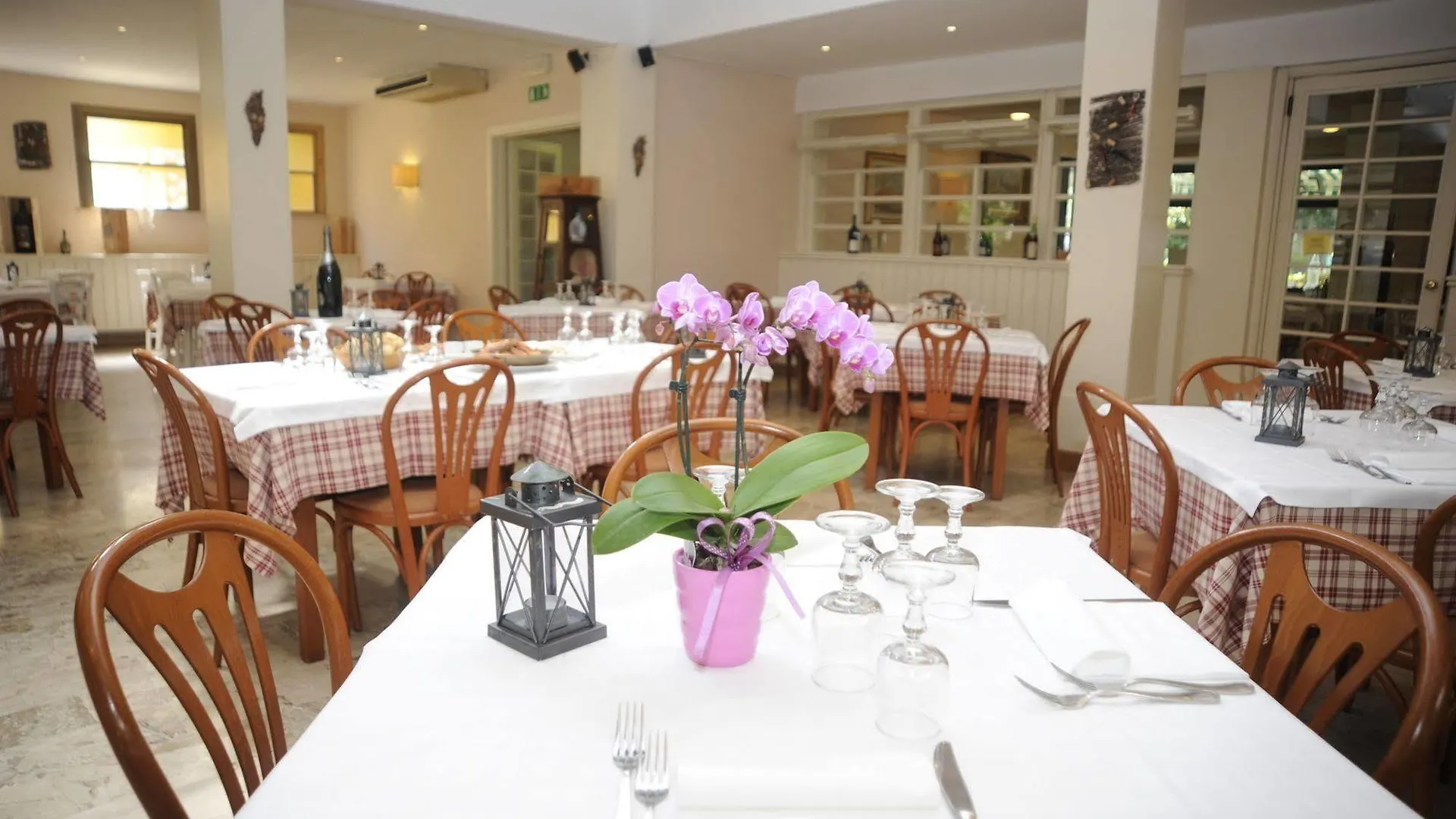 קרביה Hotel Al Faro