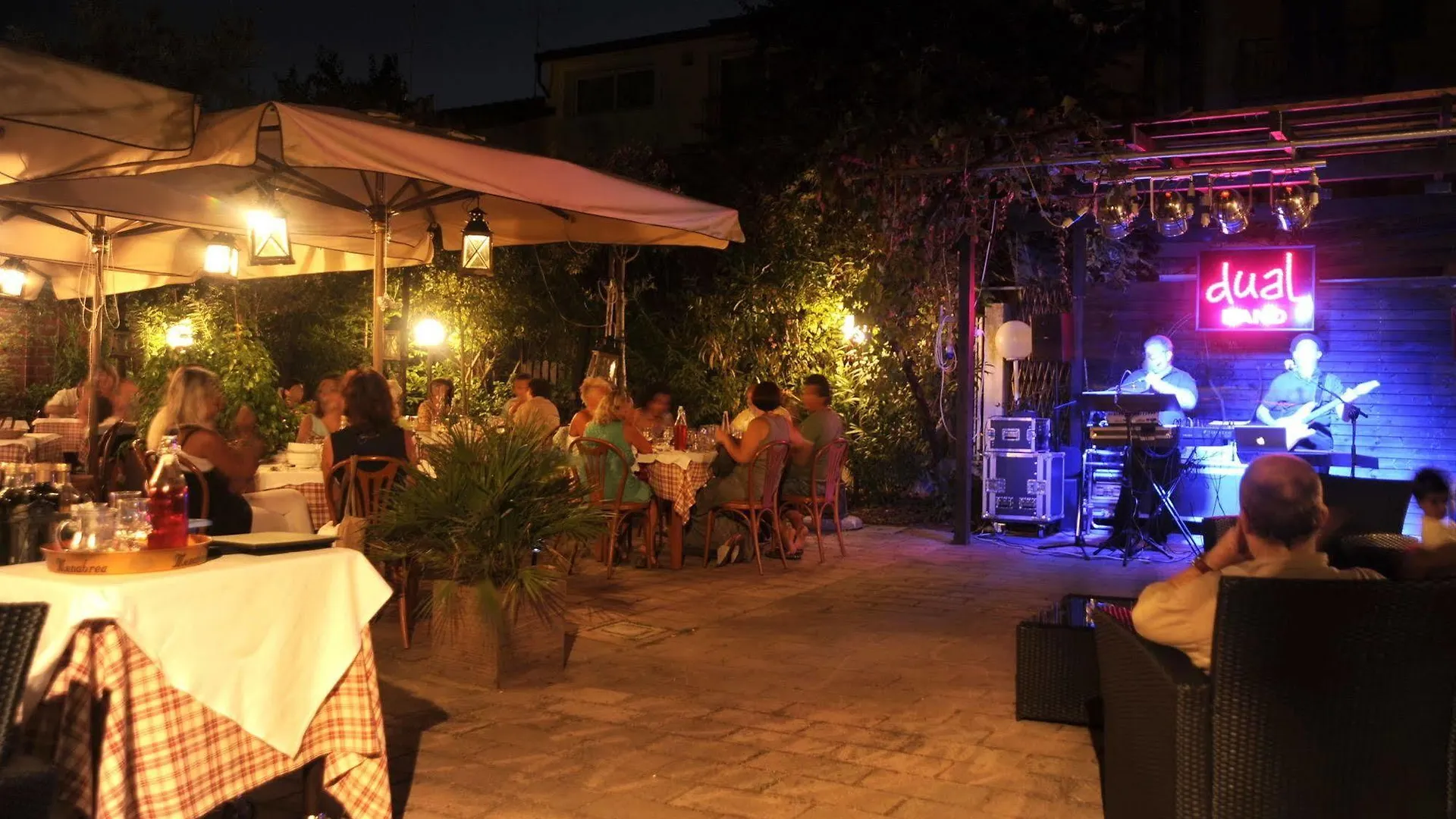 קרביה Hotel Al Faro