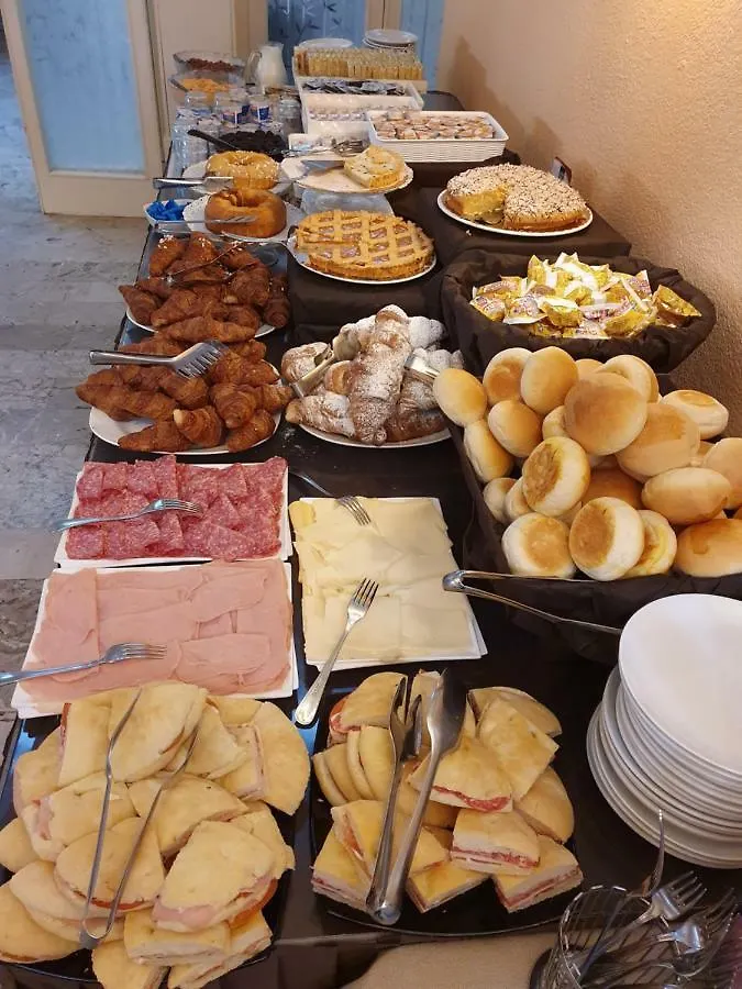 קרביה Hotel Al Faro